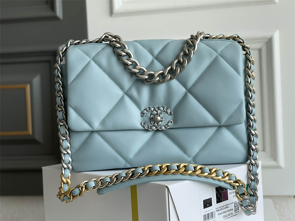 Chanel 19 bag 26cm 2025 new 